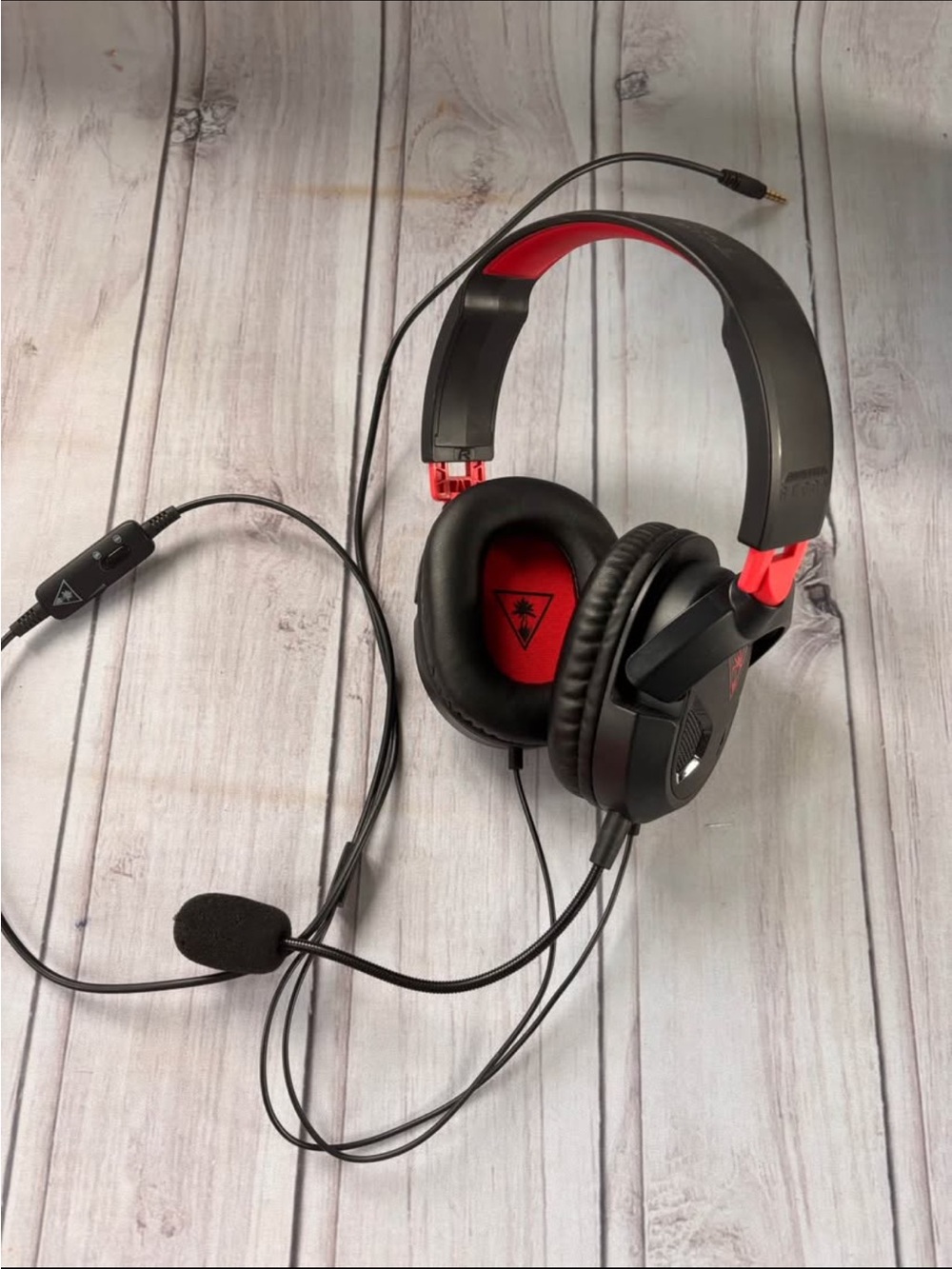 Turtle Beach Black and Red Wired Gaming Headset with Boom Mic